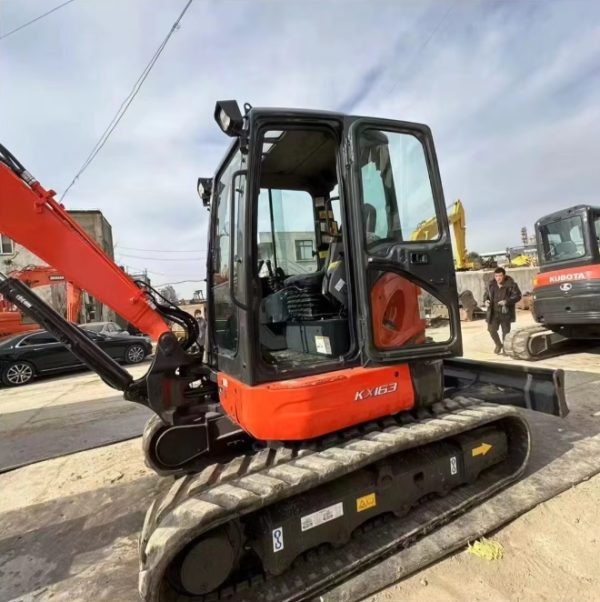 95% new Kubota KX163 excavator with swing boom and quick coupler imported from Japan on sell 6 ton mini excavator - Image 2